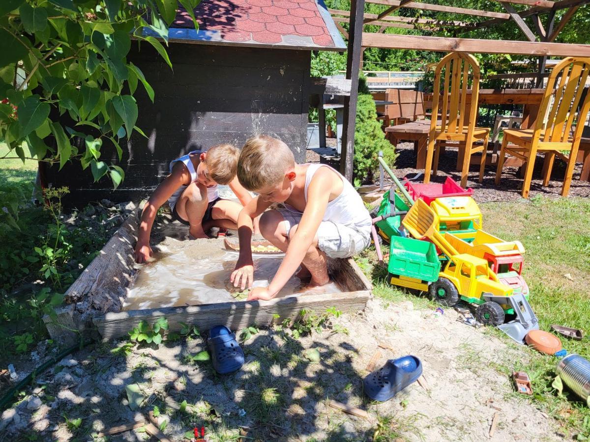 Sachserhof Ferienwohnungen In Sachsenburg Eksteriør billede
