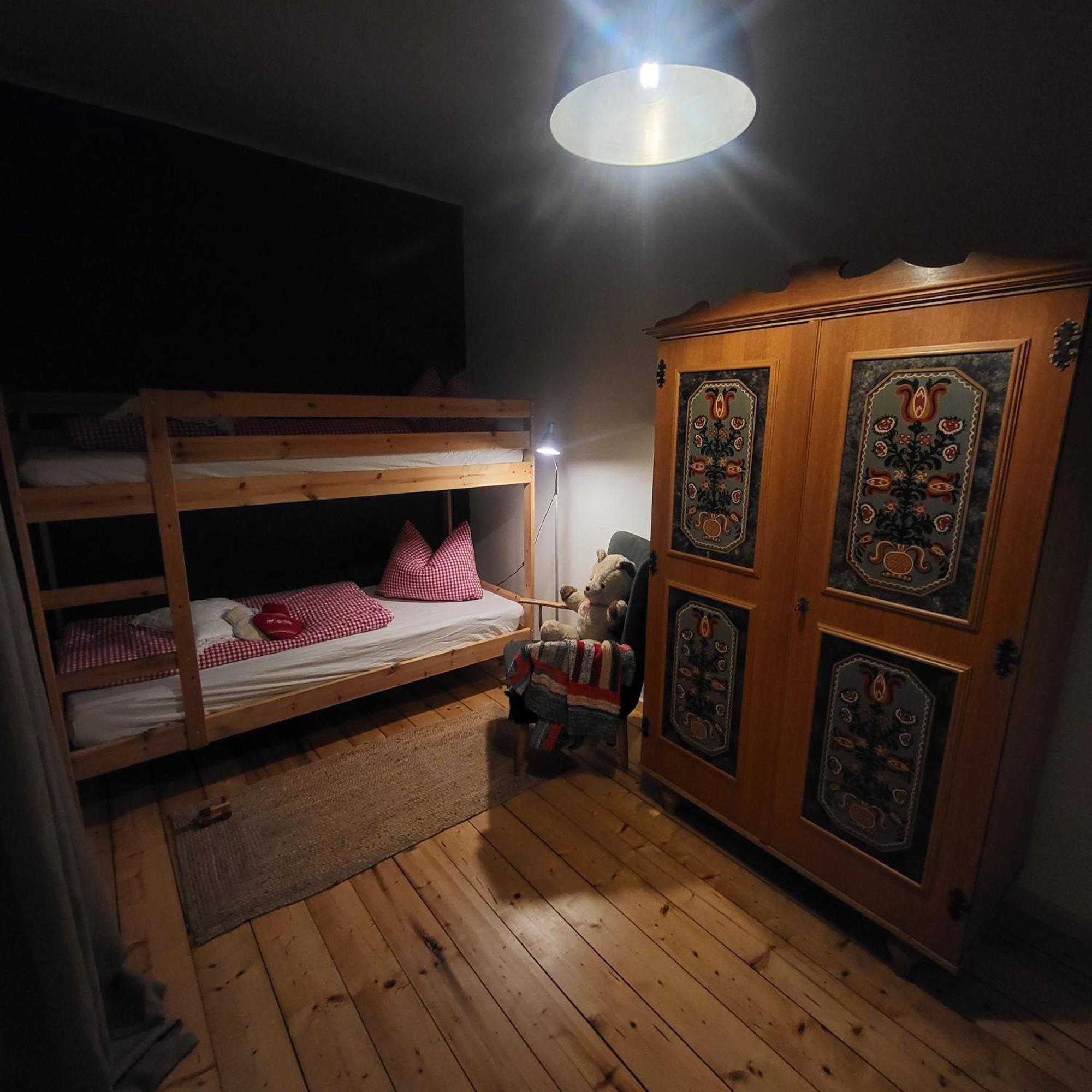 Sachserhof Ferienwohnungen In Sachsenburg Eksteriør billede